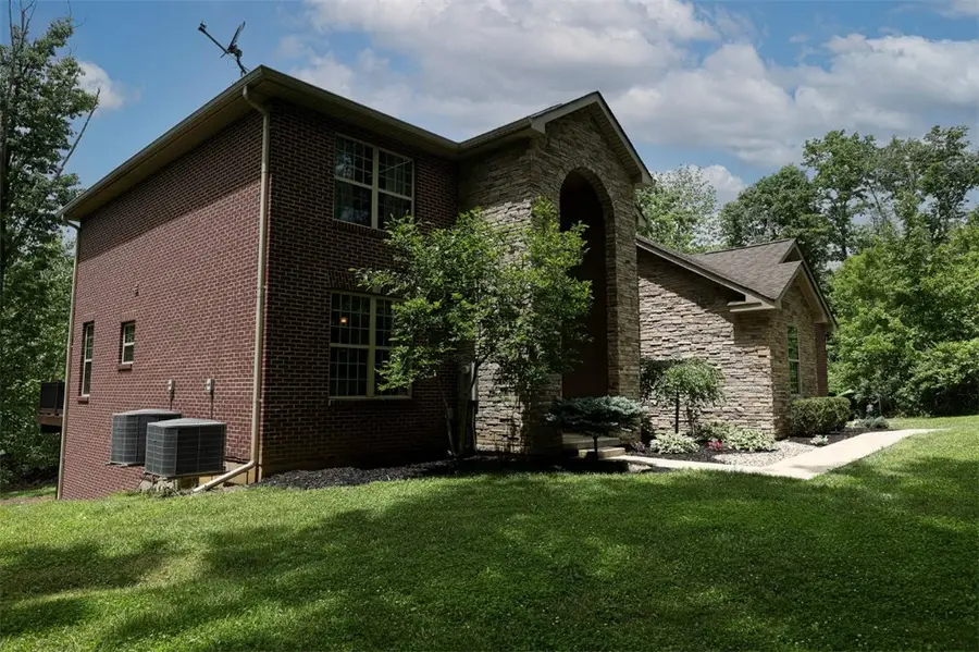423 Falcon Hill Way, Chester, OH 45177 - #2