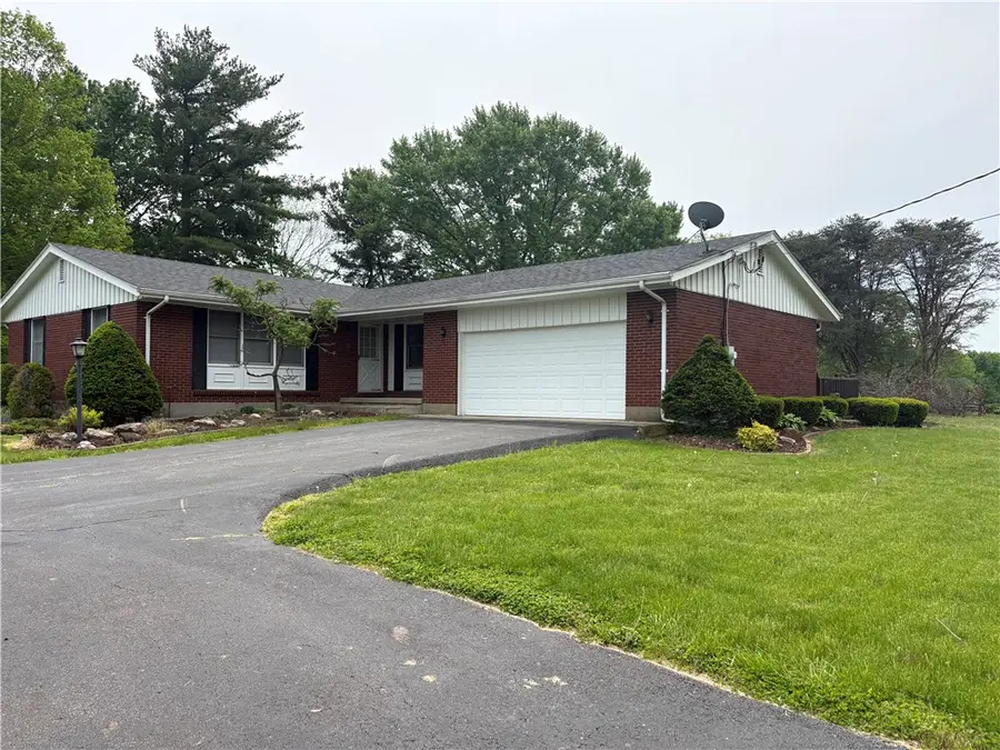 665 W Krepps Road, Xenia, OH 45385 - #3