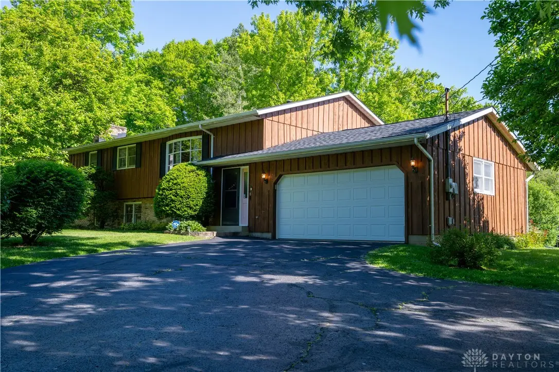 657 White Oak Drive, Springfield, OH 45504 - #1
