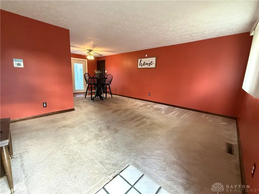 634 Cherry Blossom Drive, West Carrollton, OH 45449 - #3