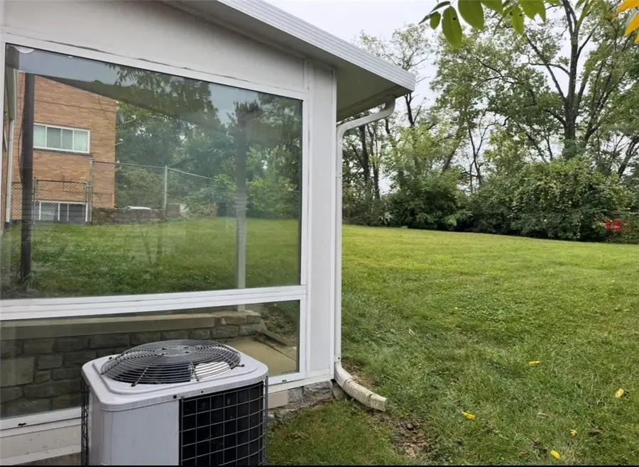 4107 W 8th Street, Cincinnati, OH 45205 - #3
