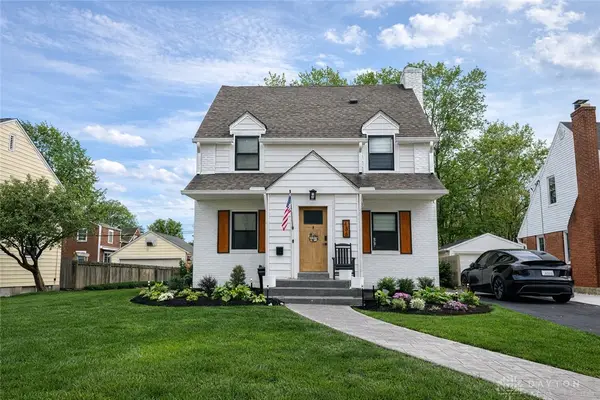 436 East Drive, Oakwood, OH 45419