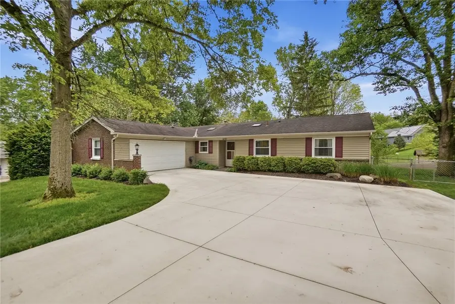 2193 Regent Park Drive, Bellbrook, OH 45305 - #3
