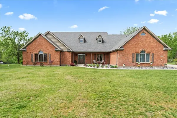 1537 Meadowlands Drive, Fairborn, OH 45324