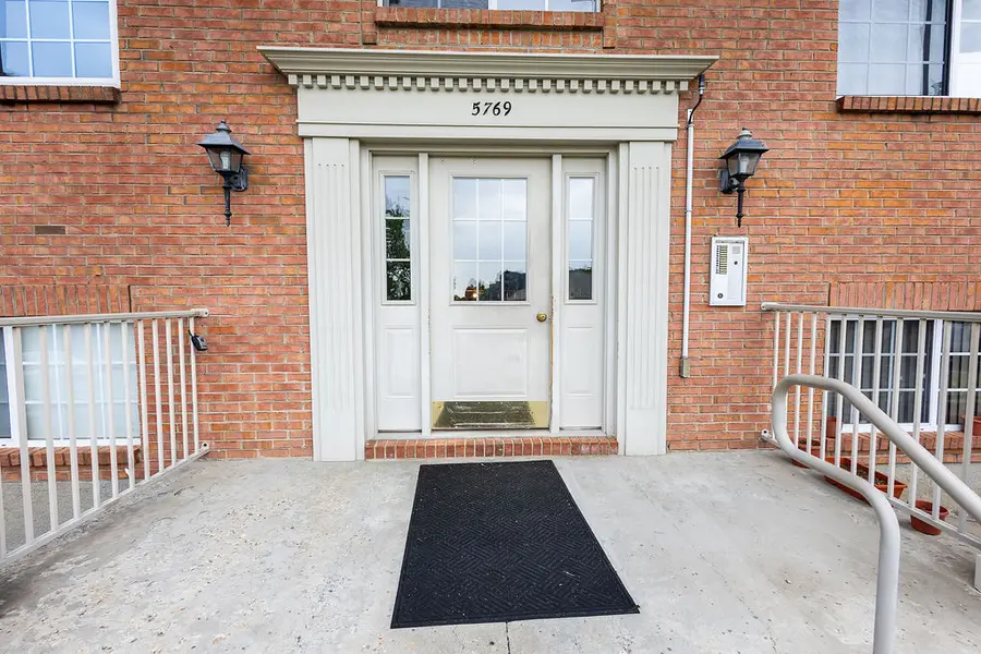 5769 Cheviot Road #2A, Cincinnati, OH 45247 - #3