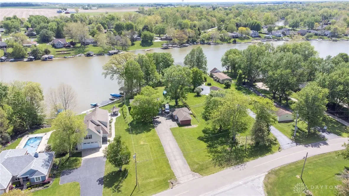 104 W Lakengren Drive, Eaton, OH 45320 - #1