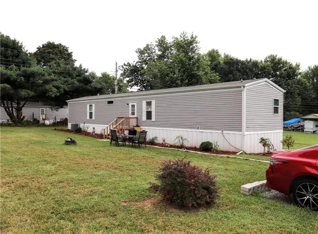 11515 Dundee Drive, Hillsboro, OH 45133 - #1