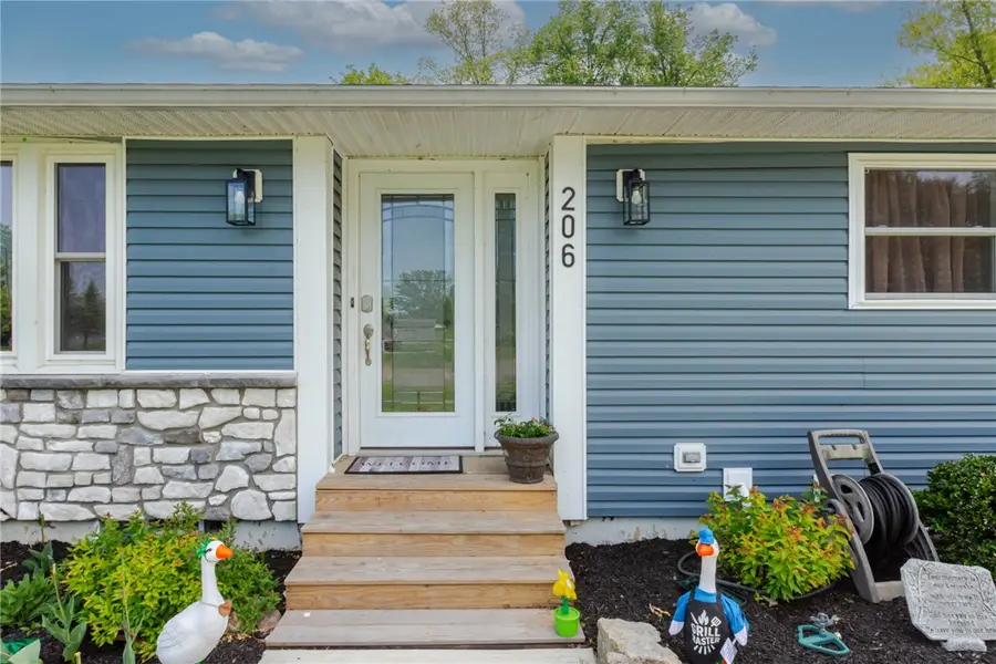 206 Lakengren Drive, Eaton, OH 45320 - #3