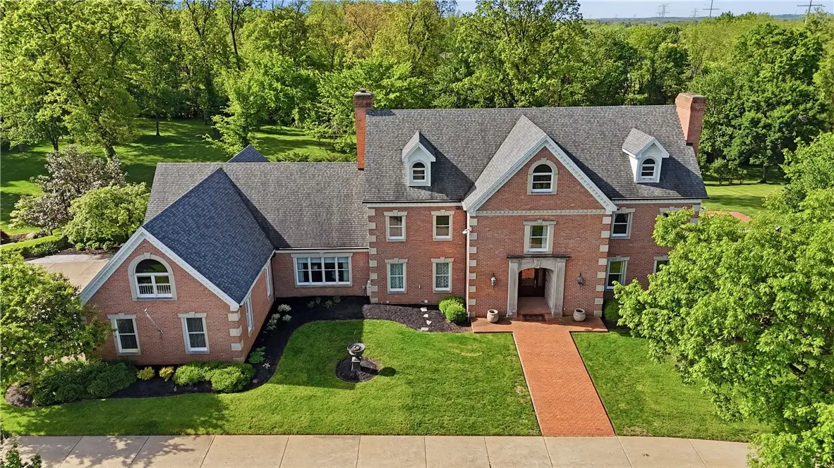 1619 Grand Portage Trail, North Canton, OH 45385 - #1