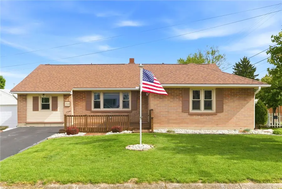 219 Knollwood Drive, Verona, OH 45378 - #2