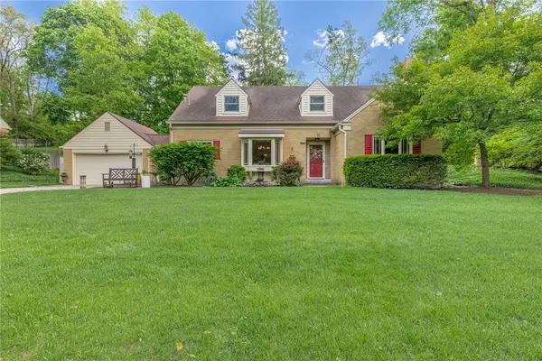 156 W Hadley Road, Oakwood, OH 45419