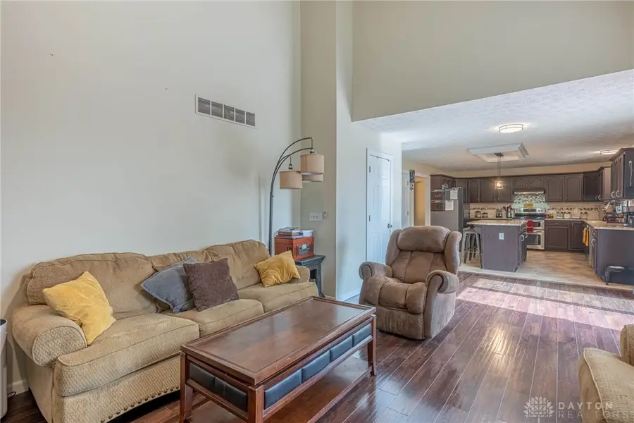 6553 Fountainhead Drive, Huber Heights, OH 45424 - #3