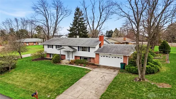 2761 La Cresta Drive, Beavercreek, OH 45431