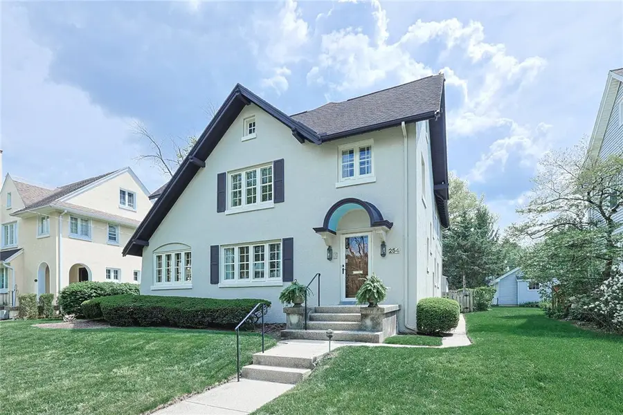 254 Volusia Avenue, Oakwood, OH 45409 - #2