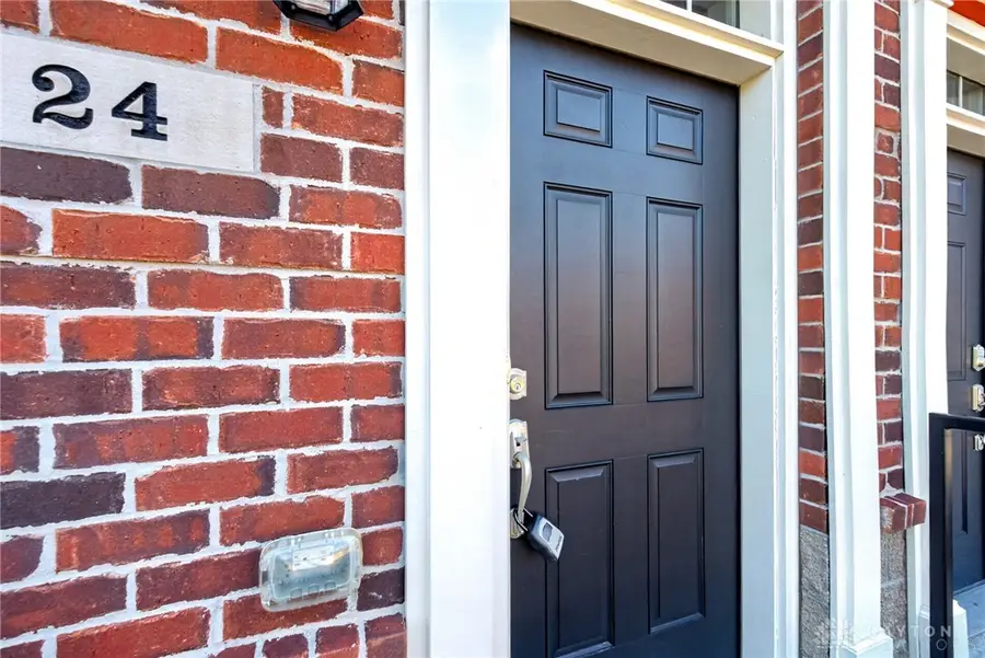 24 N Center Street, Springfield, OH 45502 - #3