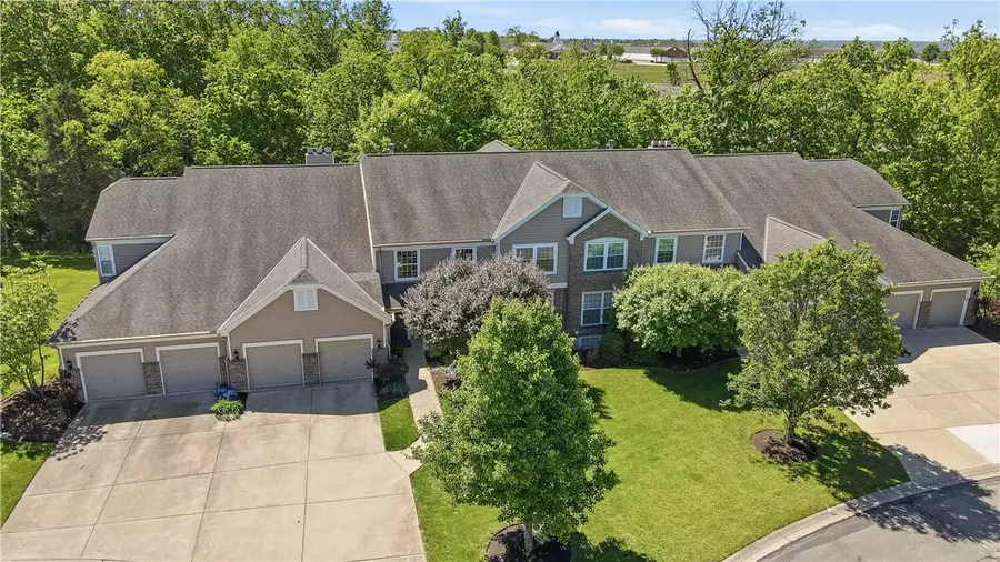 5892 Stonebridge Circle #302, Mulberry, OH 45150 - #2