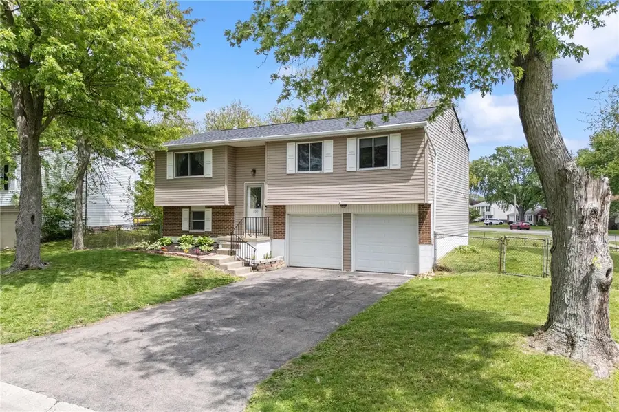 100 Wickham Farm Drive, Englewood, OH 45322 - #2
