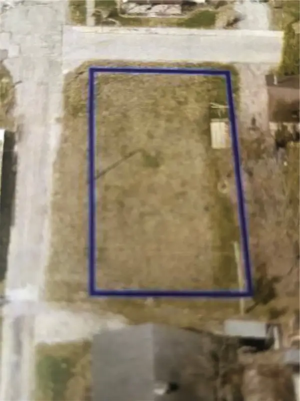 102 2nd, Laura, OH 45337