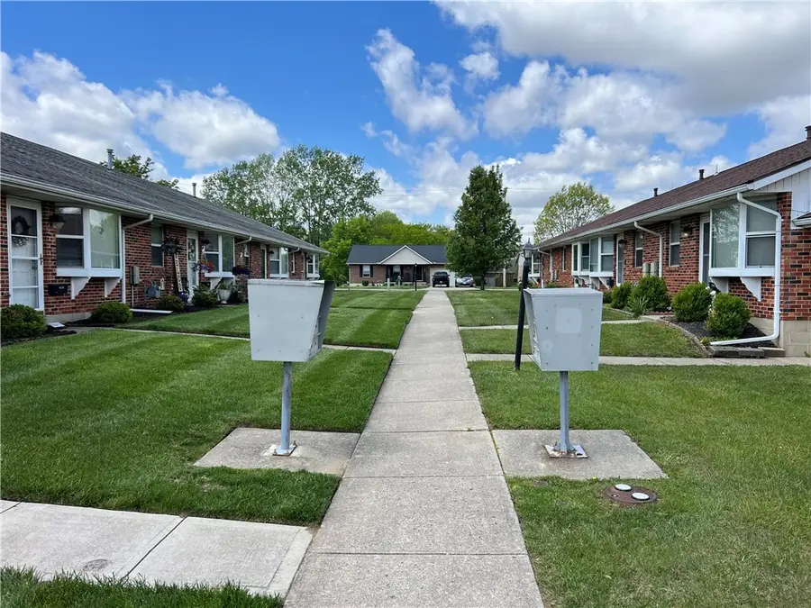 4512 E Ridgewood Road, Springfield, OH 45503 - #2