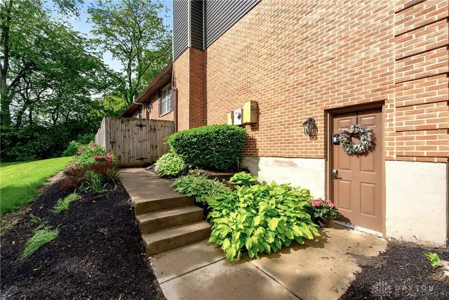 2570 Valais Court, Sugarcreek, OH 45458 - #2