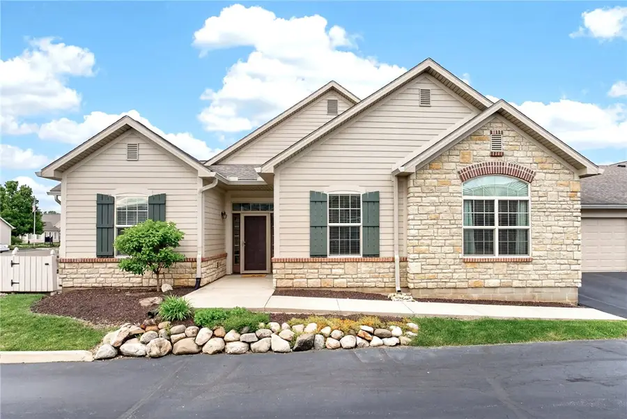 7049 Creekside Circle, Olmsted, OH 45324 - #3