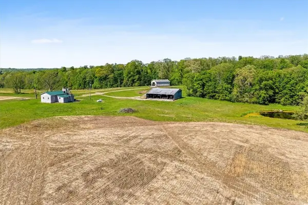 8598 Deadfall Road, Hillsboro, OH 45133
