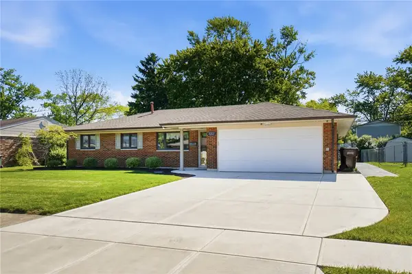 2002 Darrell Drive, Fairborn, OH 45324
