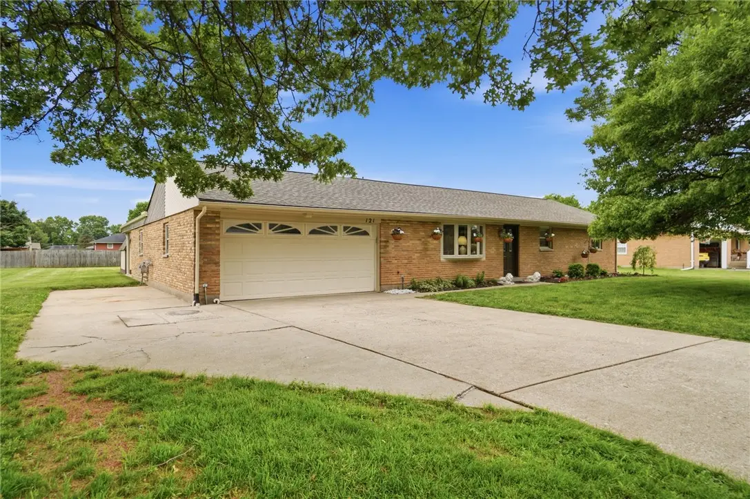121 Chestnut Avenue, Carlisle, OH 45005 - #1