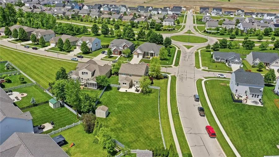 2604 Sunset Maple Drive, Huber Heights, OH 45371 - #3