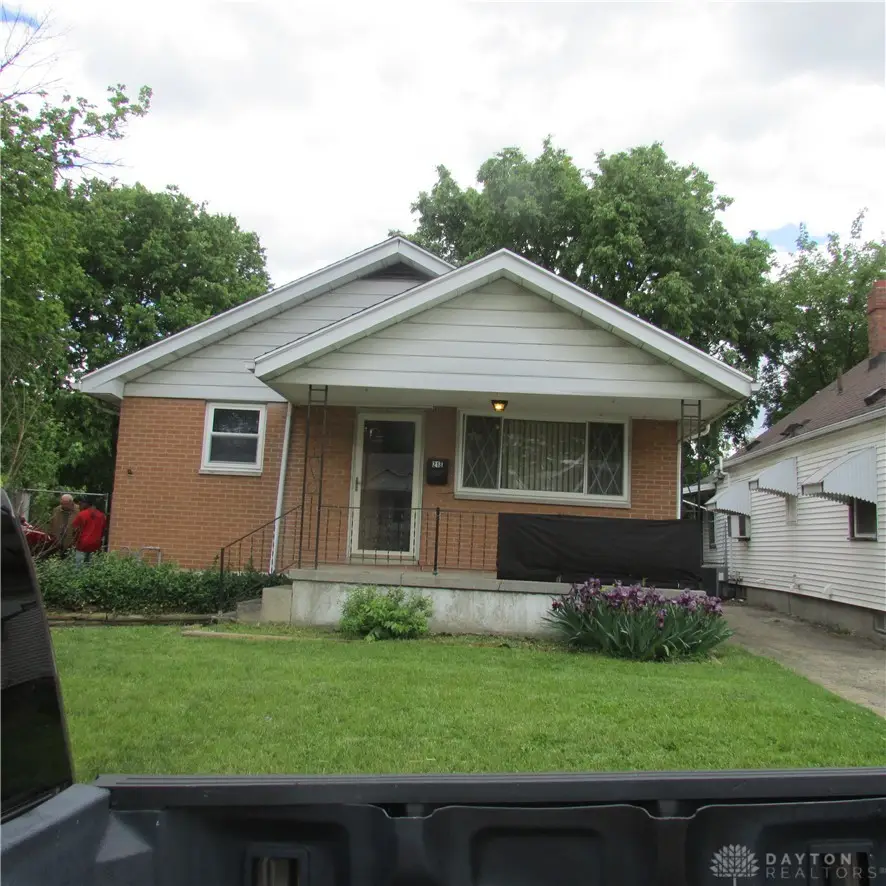 218 E Parkwood Drive, Dayton, OH 45405 - #2