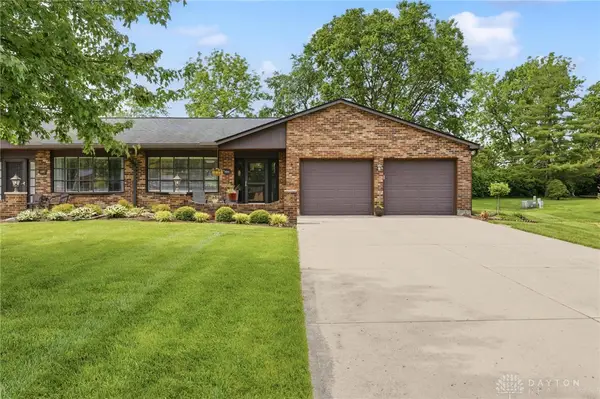 354 Kimbary Drive, Washington Twp, OH 45458
