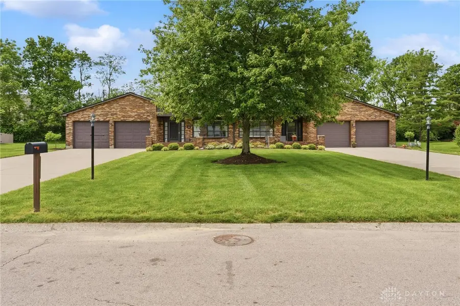 354 Kimbary Drive, Washington, OH 45458 - #2