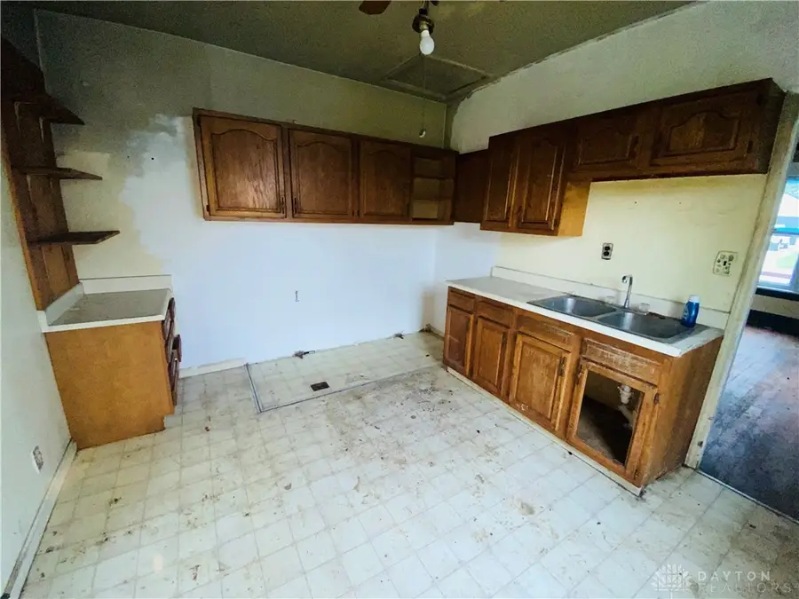 111 W Warren Street, Lebanon, OH 45036 - #3