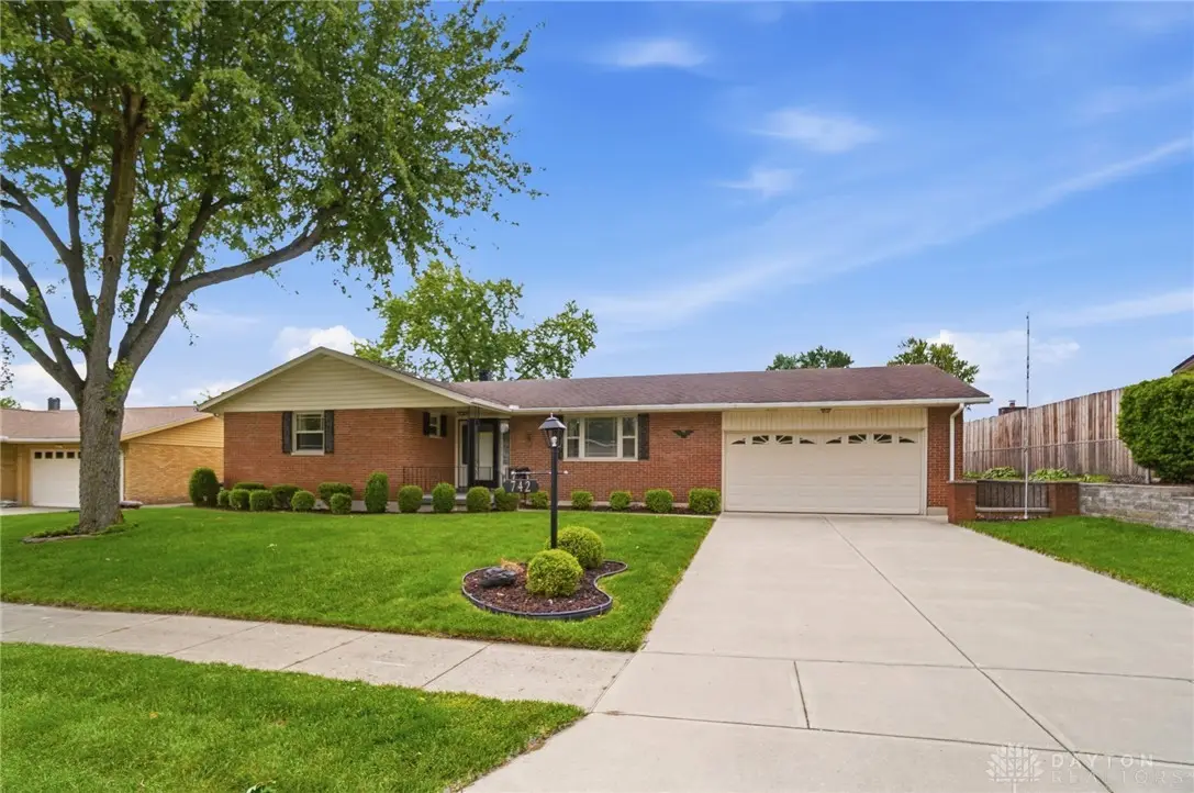 742 Greenview Drive, Tipp City, OH 45371 - #1