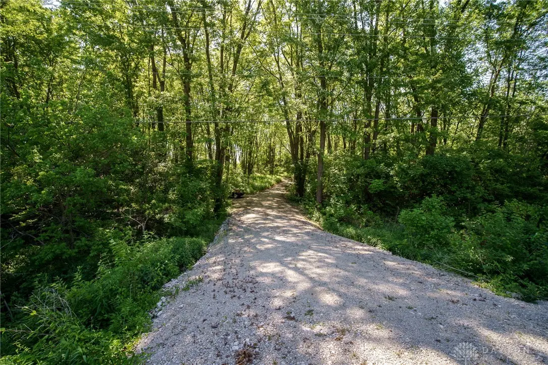 5236 Springfield Xenia Rd, Green, OH 45506 - #1