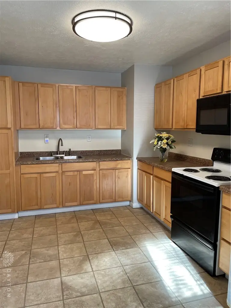 172 Olive Road, Trotwood, OH 45417 - #2