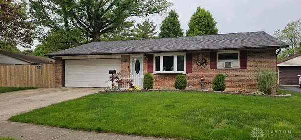 221 Mills Place, New Lebanon, OH 45345