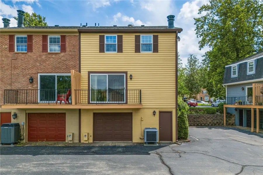 2701 N Kings Arms Circle, Centerville, OH 45440 - #3