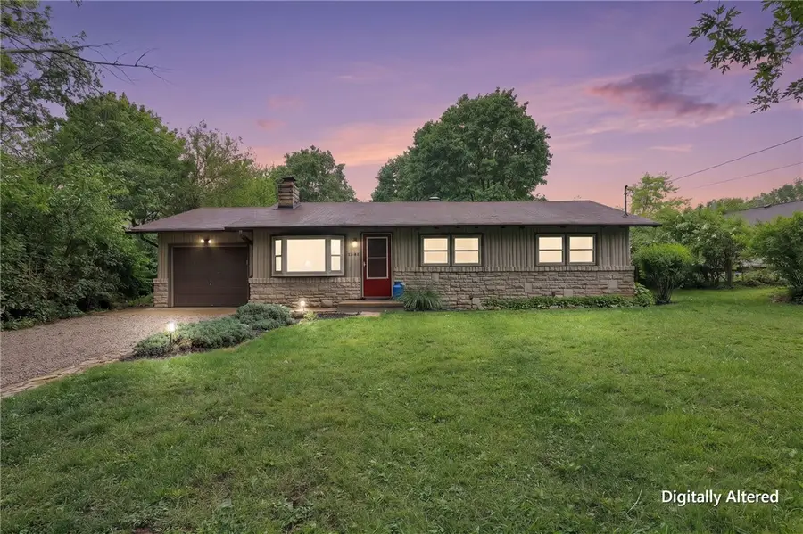 1401 E Choctaw Drive, London, OH 43140 - #2