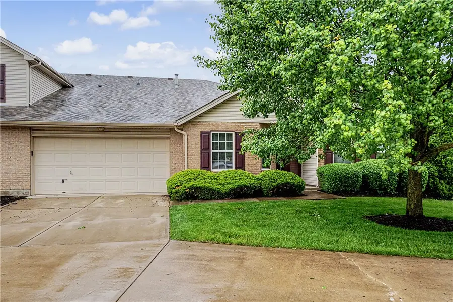 5005 Twin Lakes Circle, Englewood, OH 45315 - #2