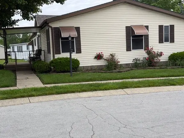 137 South Point Drive, Fairborn, OH 45324