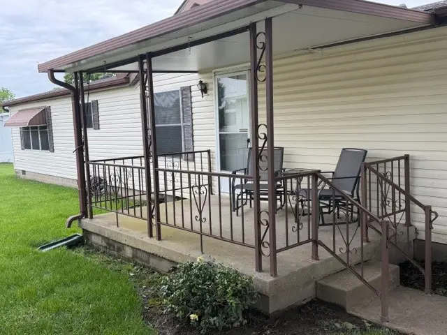 137 South Point Drive, Fairborn, OH 45324 - #2