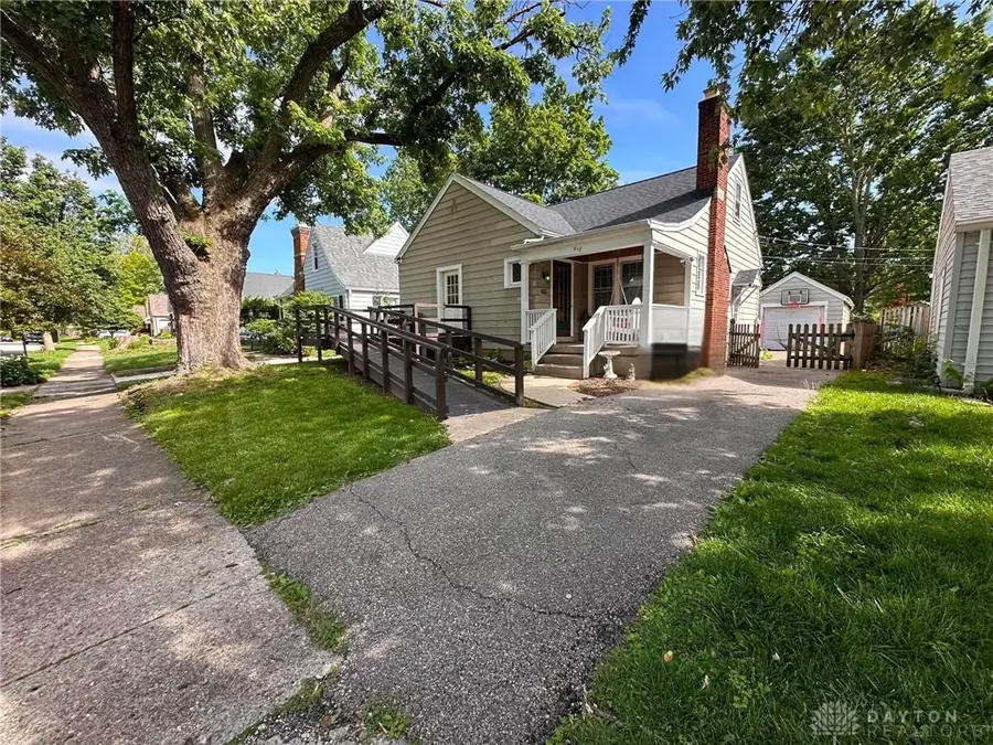 812 Buckingham Road, Kettering, OH 45419 - #2