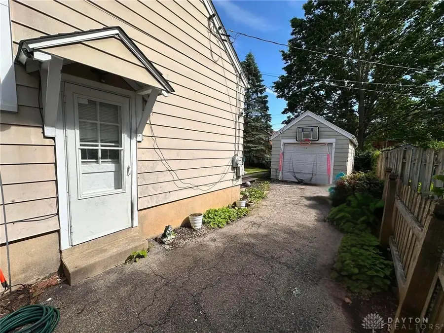 812 Buckingham Road, Kettering, OH 45419 - #3