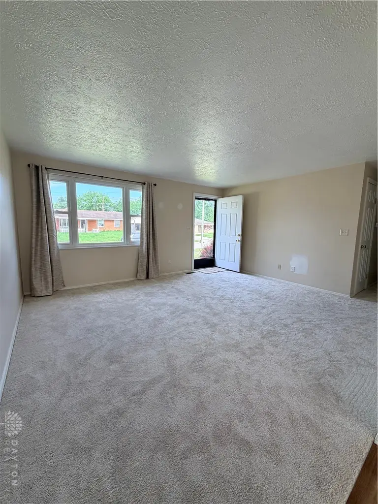 7709 Stockholm Drive, Huber Heights, OH 45424 - #3