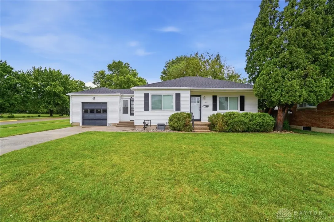 607 W Lake Avenue, New Carlisle, OH 45344 - #1