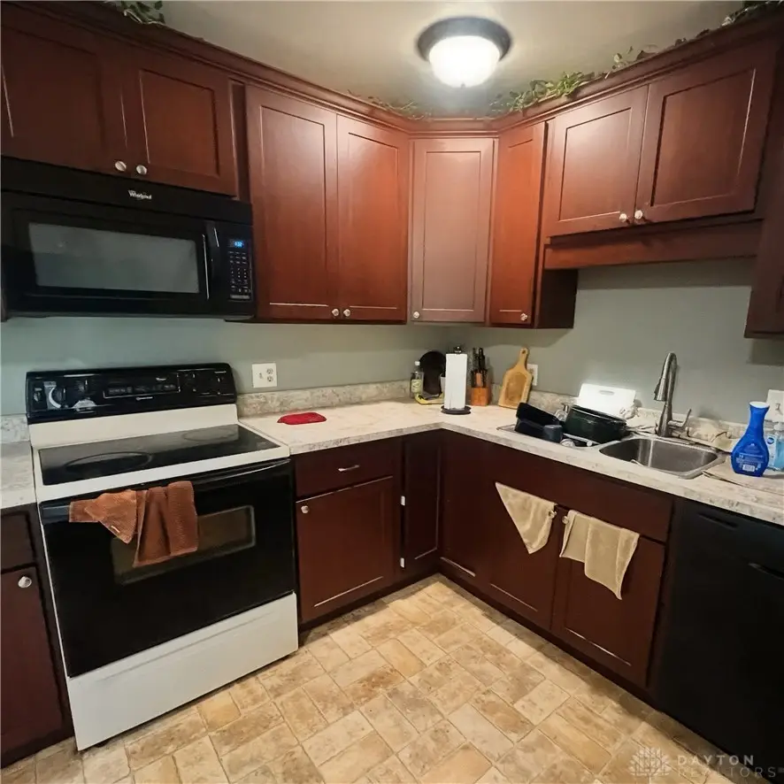 1655 Saratoga Drive, Troy, OH 45373 - #2