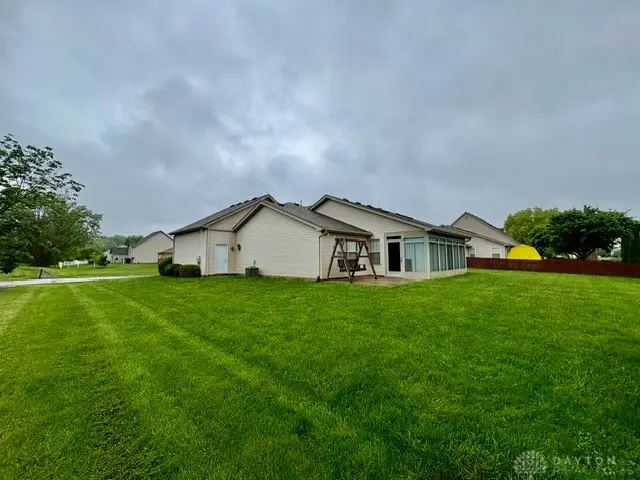 6822 Grovebelle Drive, Huber Heights, OH 45424 - #2