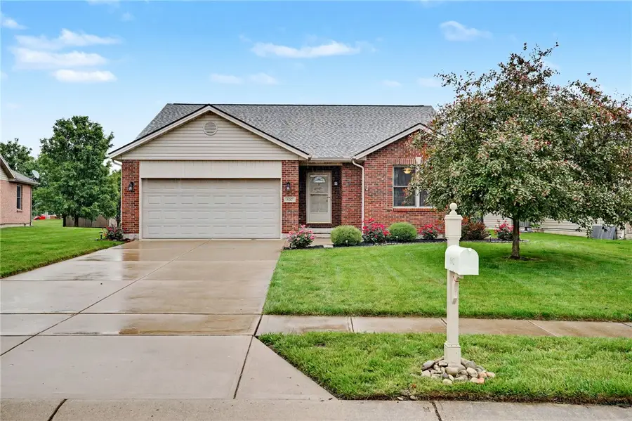 602 Meadowview Court, Carlisle, OH 45005 - #2