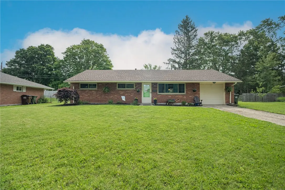 1572 Lanbury Drive, Kettering, OH 45439 - #1